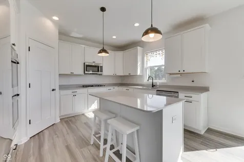 6043 Cedar Shade Way Indianapolis IN 46259