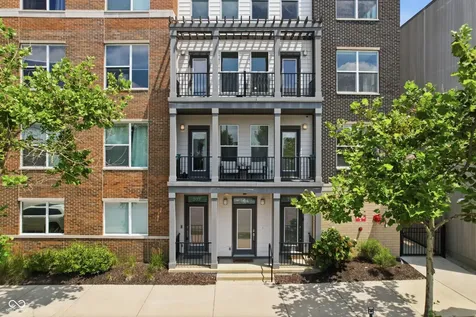 727 N Illinois Street Indianapolis IN 46204