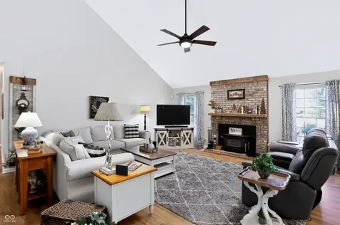 3290 W Sunset Drive S Greenfield IN 46140