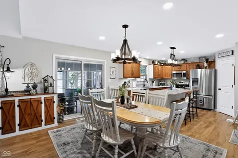 3290 W Sunset Drive S Greenfield IN 46140