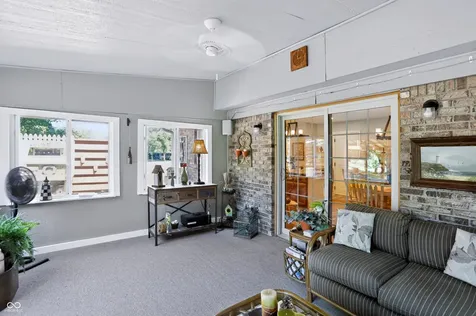 3290 W Sunset Drive S Greenfield IN 46140
