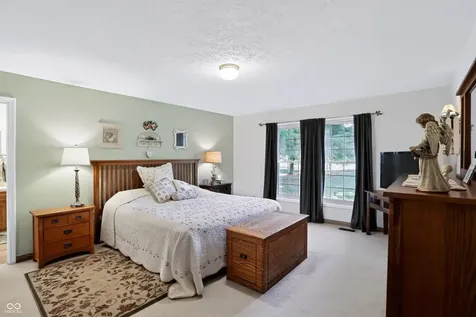 3290 W Sunset Drive S Greenfield IN 46140