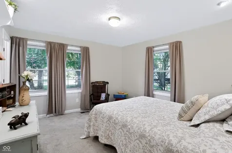 3290 W Sunset Drive S Greenfield IN 46140