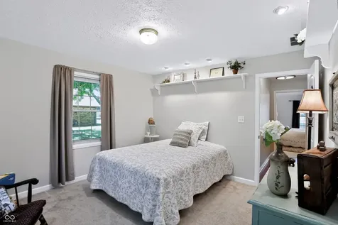 3290 W Sunset Drive S Greenfield IN 46140