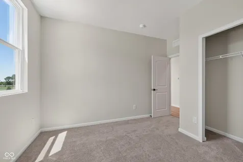 903 Sugarland Way Greenwood IN 46143
