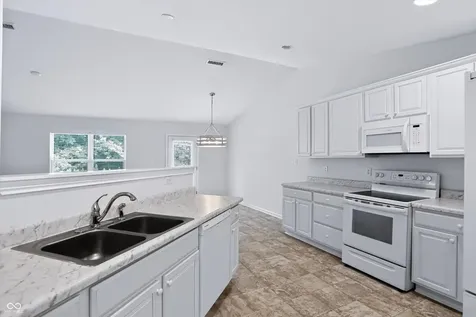 11744 Whisperwood Way Fishers IN 46037