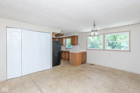 10325 Rockford Court Indianapolis IN 46229
