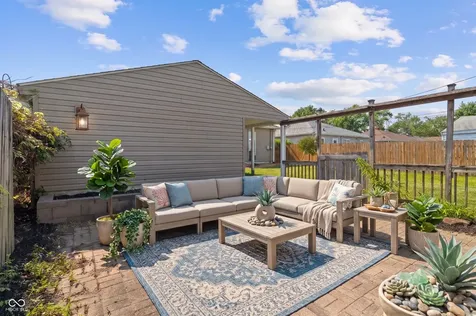 229 N 16th Avenue Beech Grove IN 46107