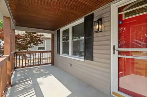 229 N 16th Avenue Beech Grove IN 46107