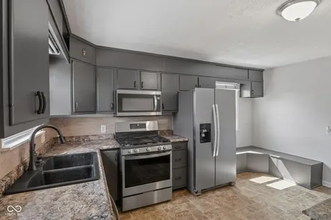 229 N 16th Avenue Beech Grove IN 46107