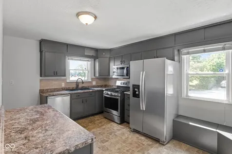 229 N 16th Avenue Beech Grove IN 46107