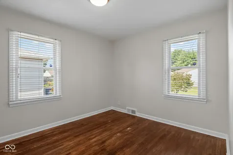 229 N 16th Avenue Beech Grove IN 46107