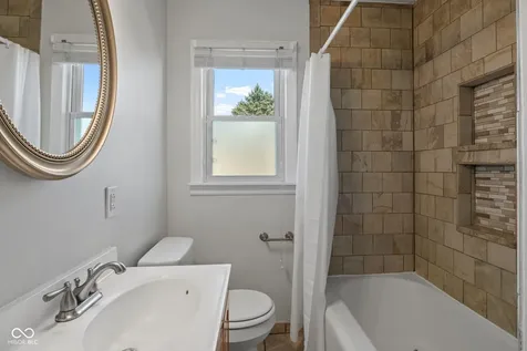 229 N 16th Avenue Beech Grove IN 46107