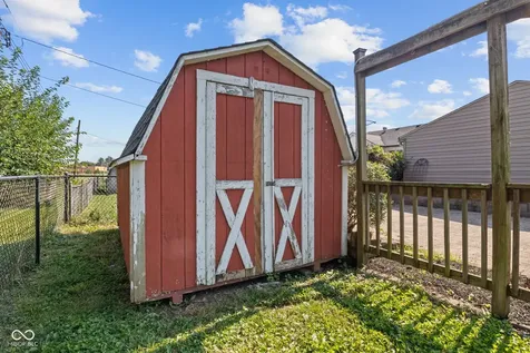229 N 16th Avenue Beech Grove IN 46107