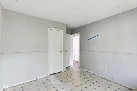 6039 Penway Street Indianapolis IN 46224