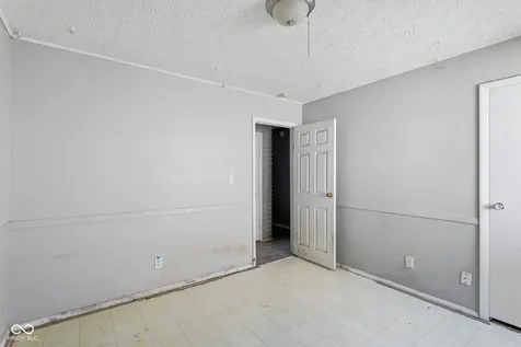 6039 Penway Street Indianapolis IN 46224