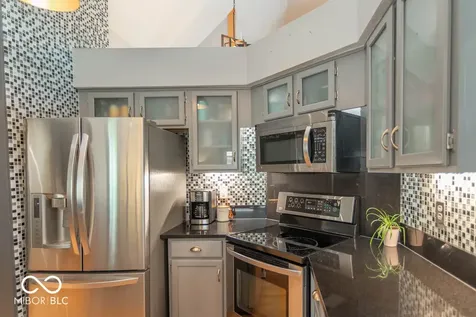 7632 Pinesprings West Drive Indianapolis IN 46256