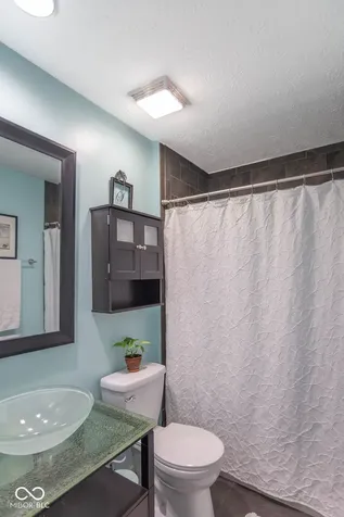 7632 Pinesprings West Drive Indianapolis IN 46256