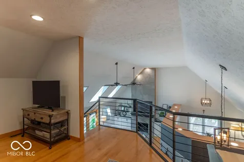 7632 Pinesprings West Drive Indianapolis IN 46256