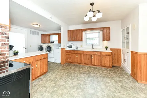509 E 8th Street Sheridan IN 46069