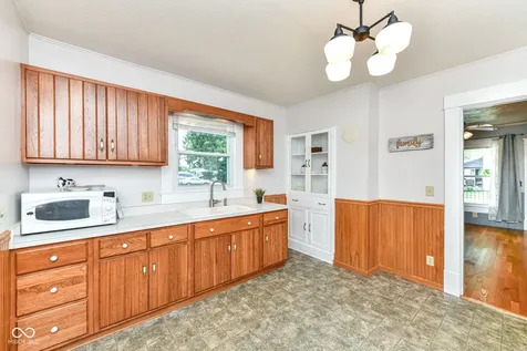509 E 8th Street Sheridan IN 46069
