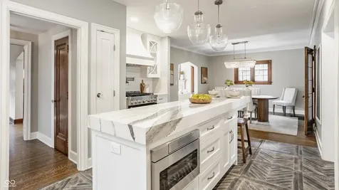 5872 Forest Lane Indianapolis IN 46220