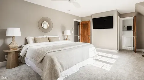 5872 Forest Lane Indianapolis IN 46220