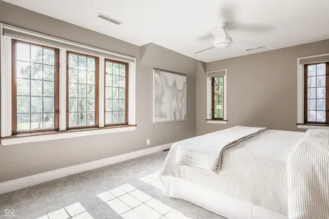 5872 Forest Lane Indianapolis IN 46220