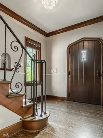 5872 Forest Lane Indianapolis IN 46220