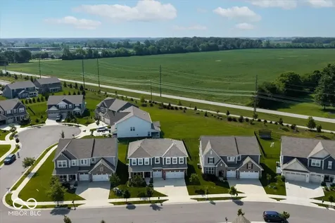 15955 Black Willow Lane Fishers IN 46040