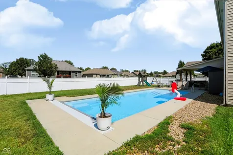 4264 Wellington Court Columbus IN 47201