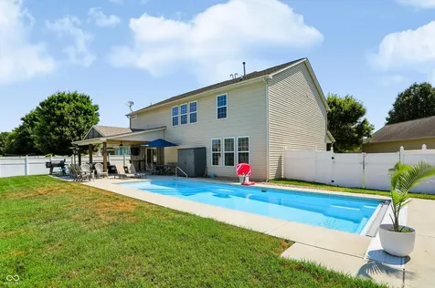 4264 Wellington Court Columbus IN 47201