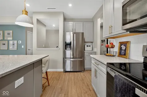 6779 Oakcrest Drive Mccordsville IN 46055