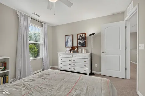6779 Oakcrest Drive Mccordsville IN 46055