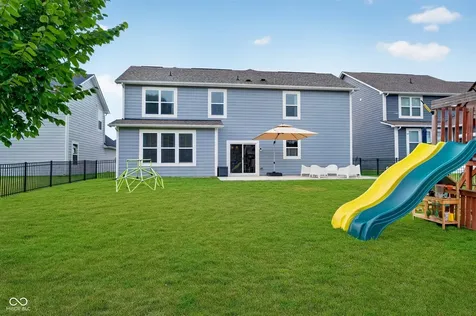 6779 Oakcrest Drive Mccordsville IN 46055