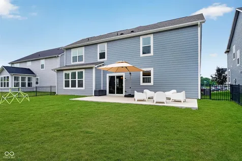 6779 Oakcrest Drive Mccordsville IN 46055