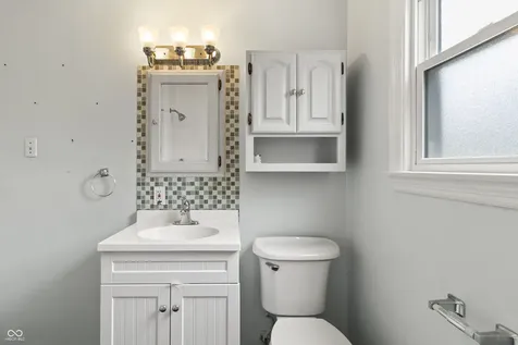 5429 E 19th Place Indianapolis IN 46218