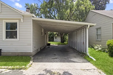 5429 E 19th Place Indianapolis IN 46218