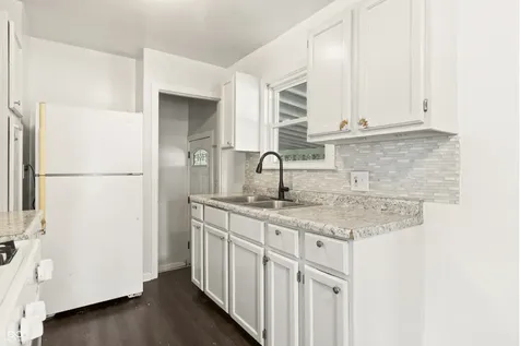 5429 E 19th Place Indianapolis IN 46218