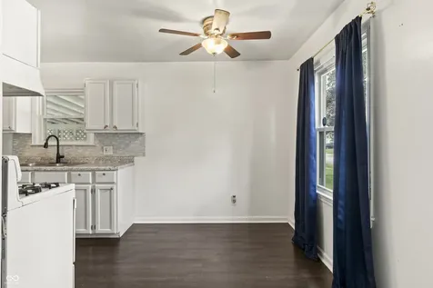 5429 E 19th Place Indianapolis IN 46218