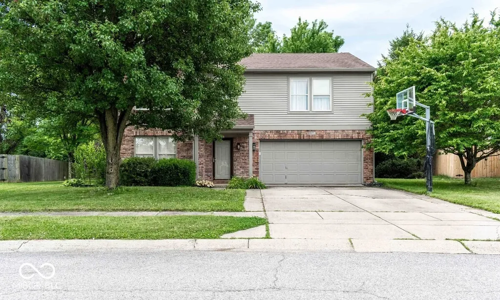 6917 Amber Springs Way Indianapolis IN 46237