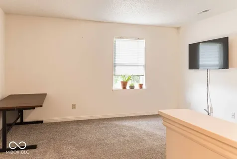 6917 Amber Springs Way Indianapolis IN 46237