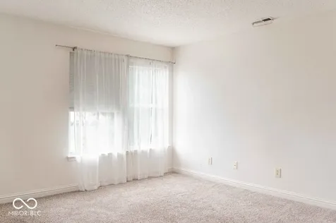 6917 Amber Springs Way Indianapolis IN 46237