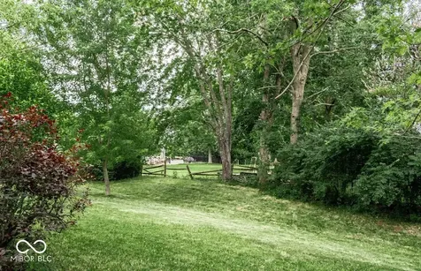 6917 Amber Springs Way Indianapolis IN 46237