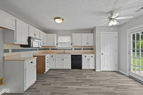 3149 Shellbark Drive Indianapolis IN 46235