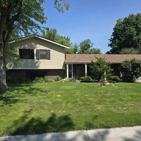 648 Yosemite Drive Indianapolis IN 46217