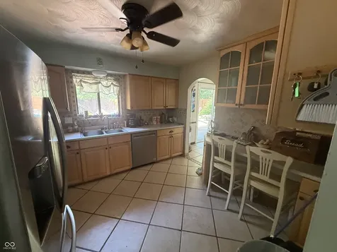 648 Yosemite Drive Indianapolis IN 46217