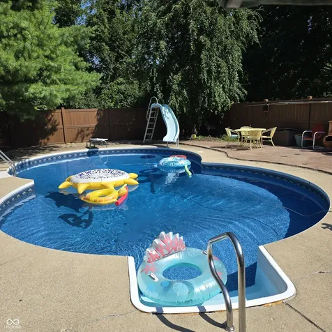 648 Yosemite Drive Indianapolis IN 46217