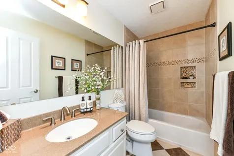 10999 Rutgers Lane Fishers IN 46038