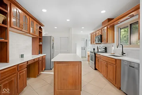 148 Park Lane Carmel IN 46032